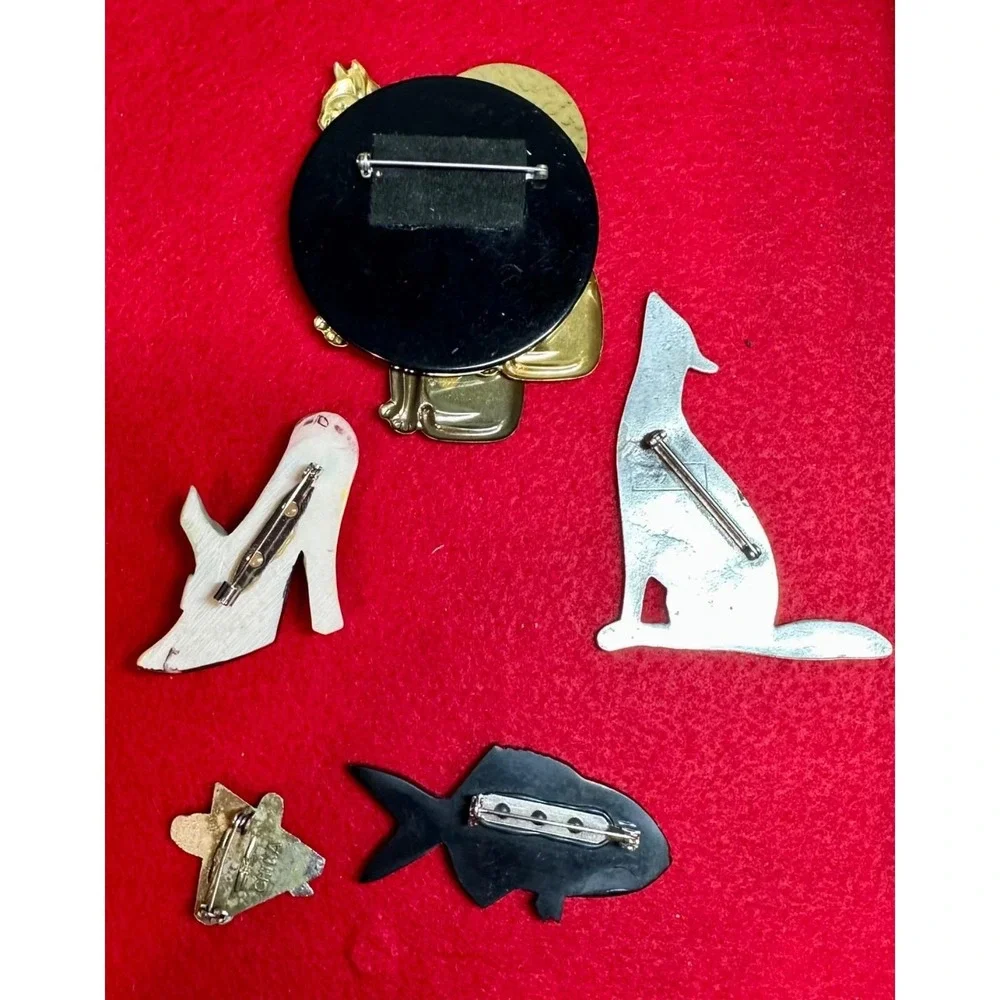 Brooch Pin Lot 5 Pieces Cats Fish Dog Shoe Mixed Vintage Style